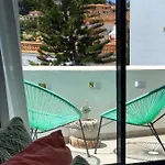 Bed and breakfast One Thousand Waves 3*