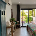 Bed and breakfast One Thousand Waves Moraira