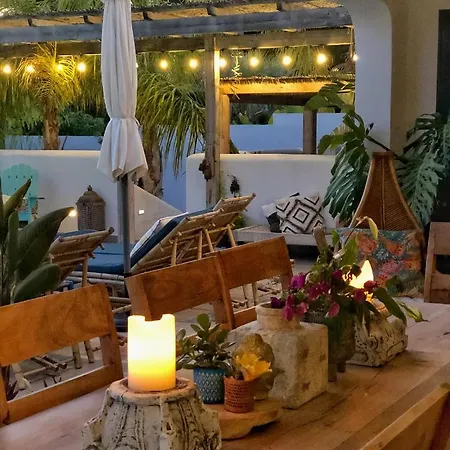 Bed & Breakfast One Thousand Waves Moraira