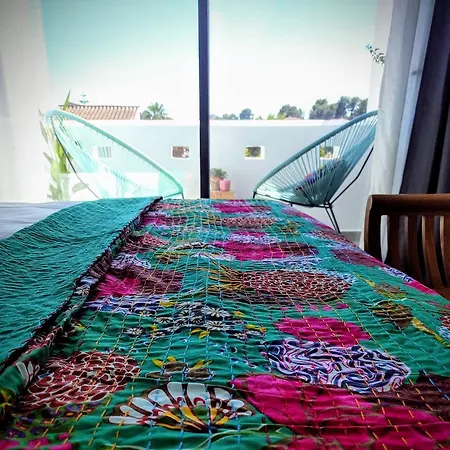 Bed & Breakfast One Thousand Waves 3*