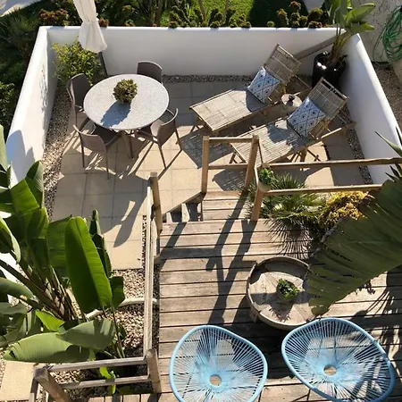 Bed & Breakfast One Thousand Waves Moraira