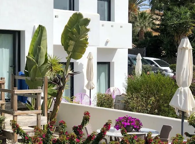 One Thousand Waves Couette-café Moraira