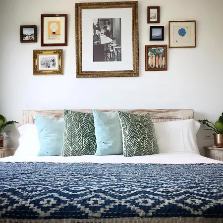 Bed and breakfast One Thousand Waves 3*